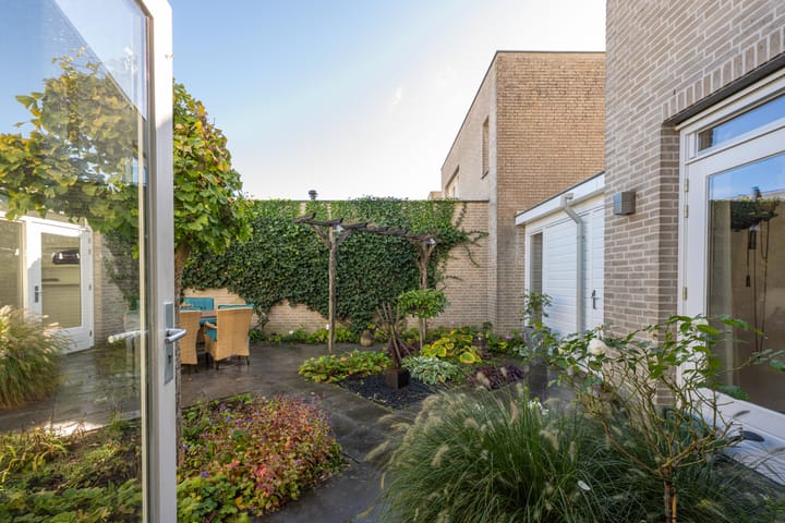 Photo 44 of Ruisvoorn 11