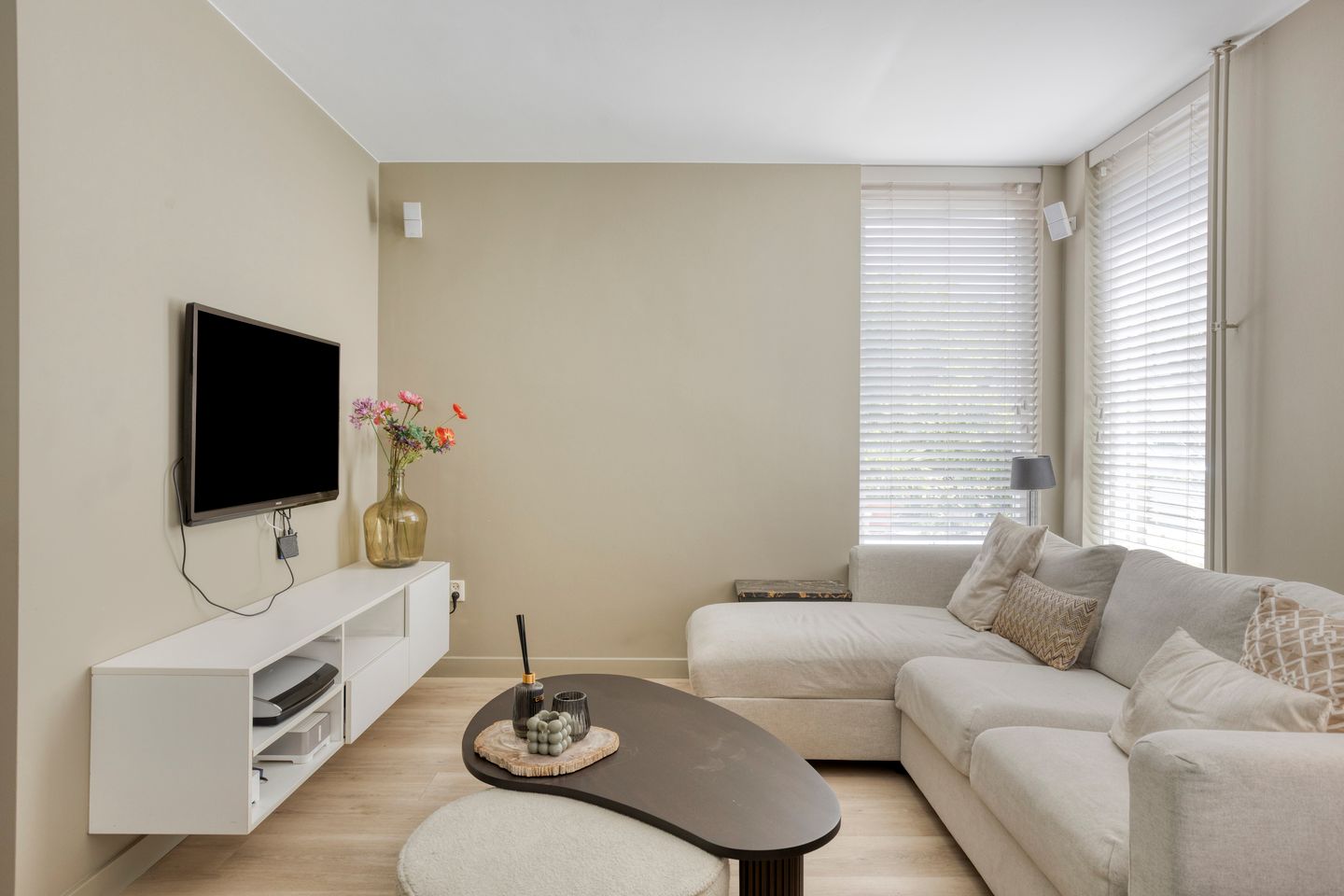 Foto 10 van K.L.H. van der Puttlaan 11