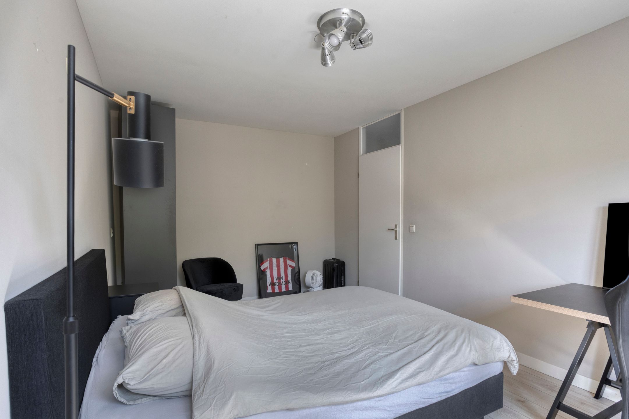 Foto 36 van K.L.H. van der Puttlaan 11