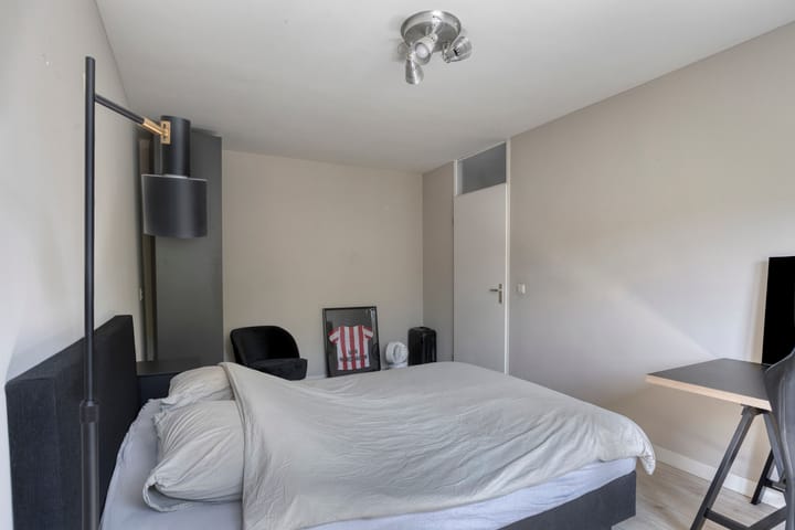 Foto 36 van K.L.H. van der Puttlaan 11