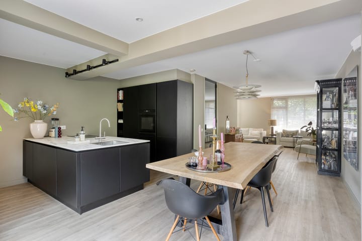 Photo 2 of K.L.H. van der Puttlaan 11