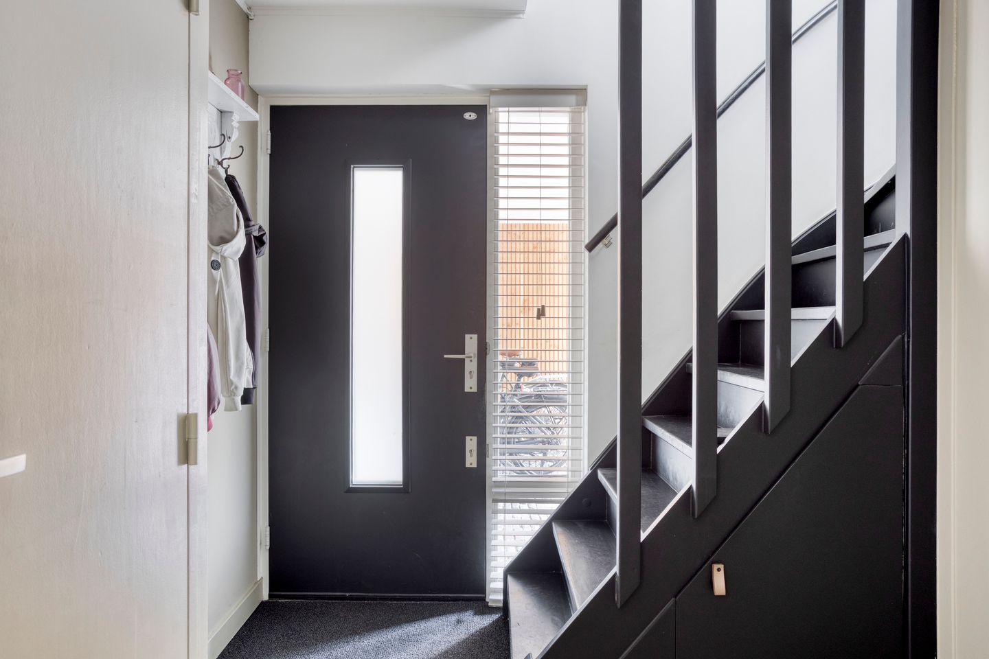 Foto 5 van K.L.H. van der Puttlaan 11