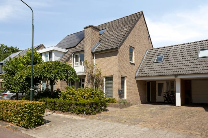 K.L.H. van der Puttlaan 11 main image