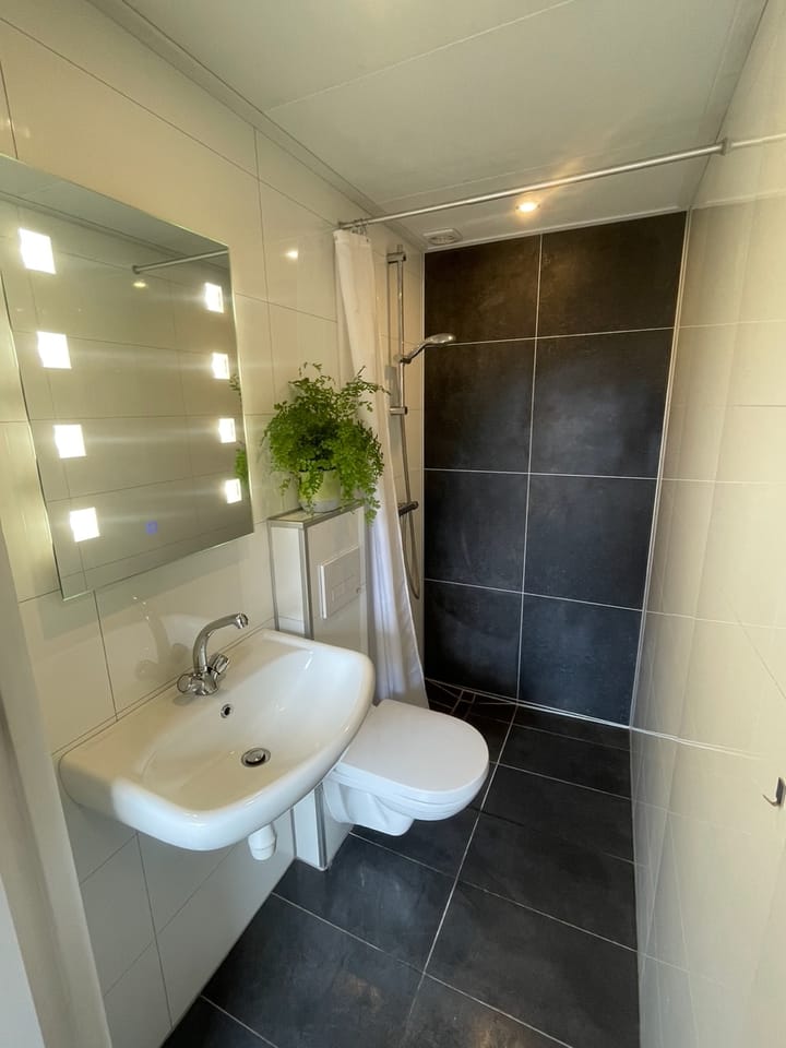 Photo 26 of Ernst Casimirstraat 3