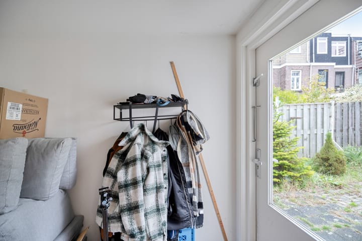 Foto 4 van Haarlemmerweg 56-D