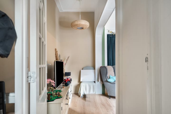 Foto 15 van Haarlemmerweg 56-D