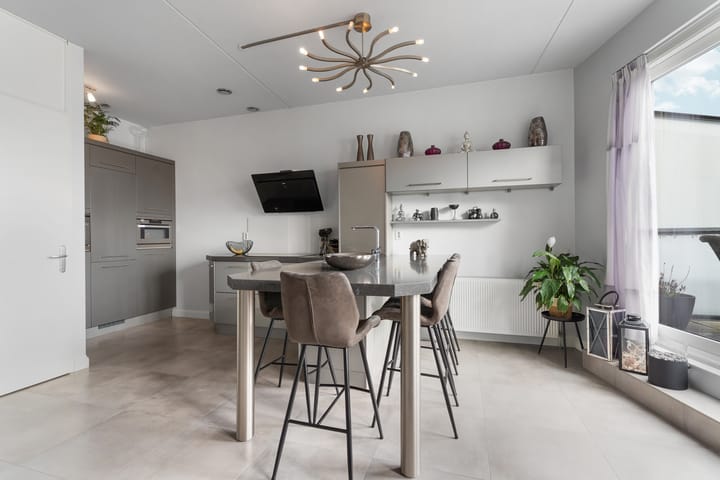 Photo 18 of Roald Amundsenstraat 168