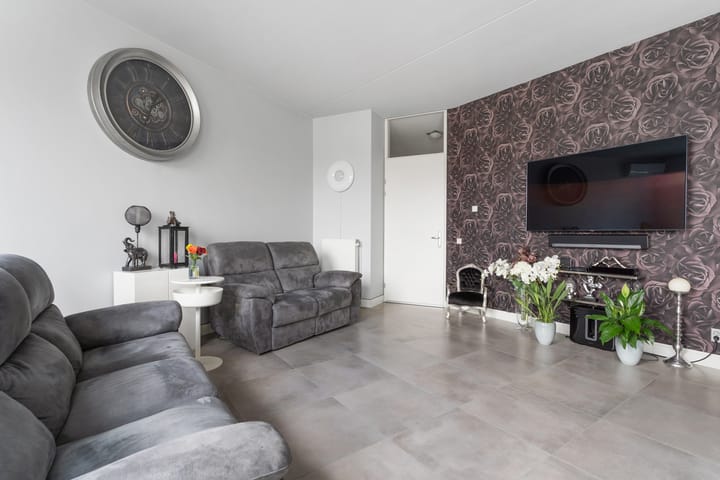 Photo 11 of Roald Amundsenstraat 168