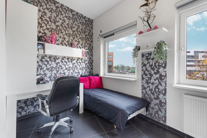 Photo 34 of Roald Amundsenstraat 168