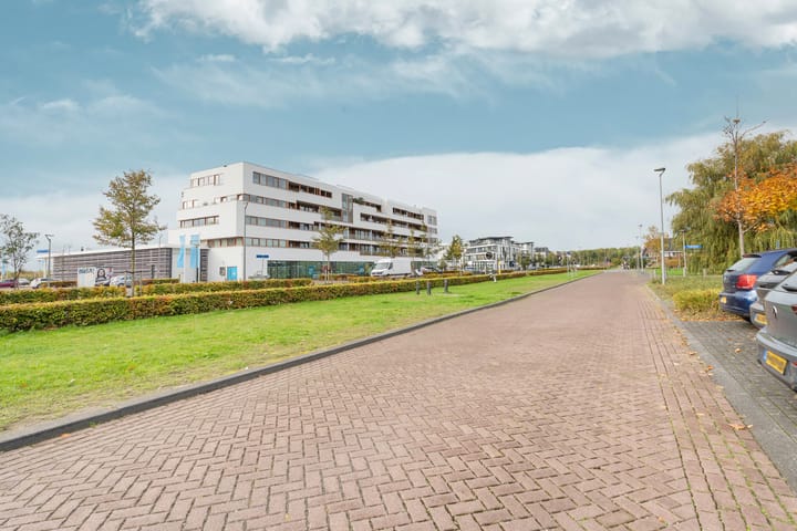 Photo 37 of Roald Amundsenstraat 168