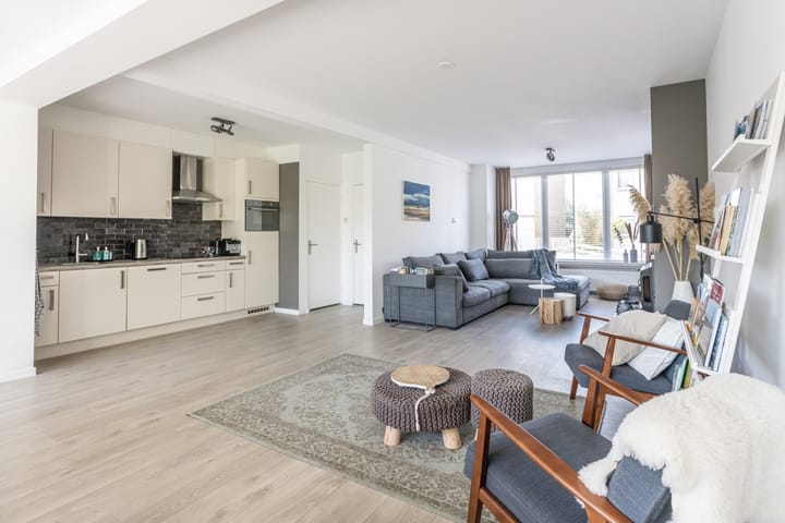 Photo 25 of Meidoornstraat 5