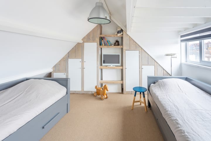 Photo 42 of Meidoornstraat 5