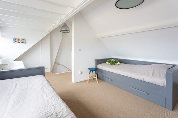 Photo 44 of Meidoornstraat 5