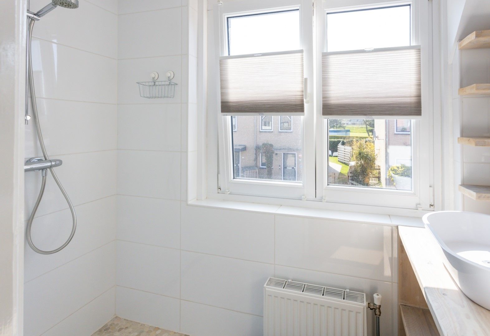 Photo 45 of Meidoornstraat 5