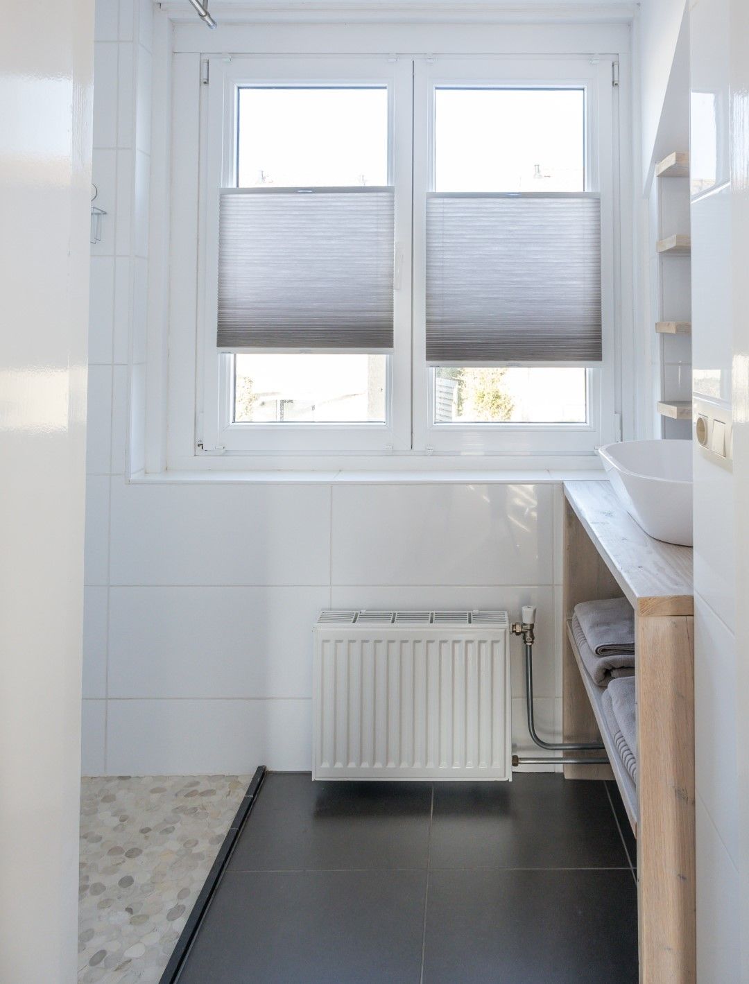 Photo 46 of Meidoornstraat 5