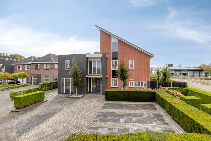 Foto 7 van Carneool 2