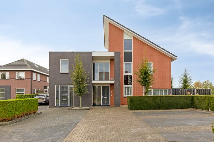 Foto 9 van Carneool 2