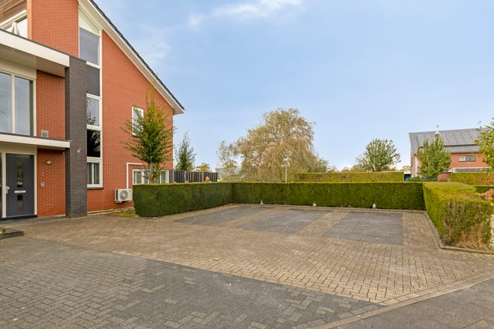 Foto 16 van Carneool 2