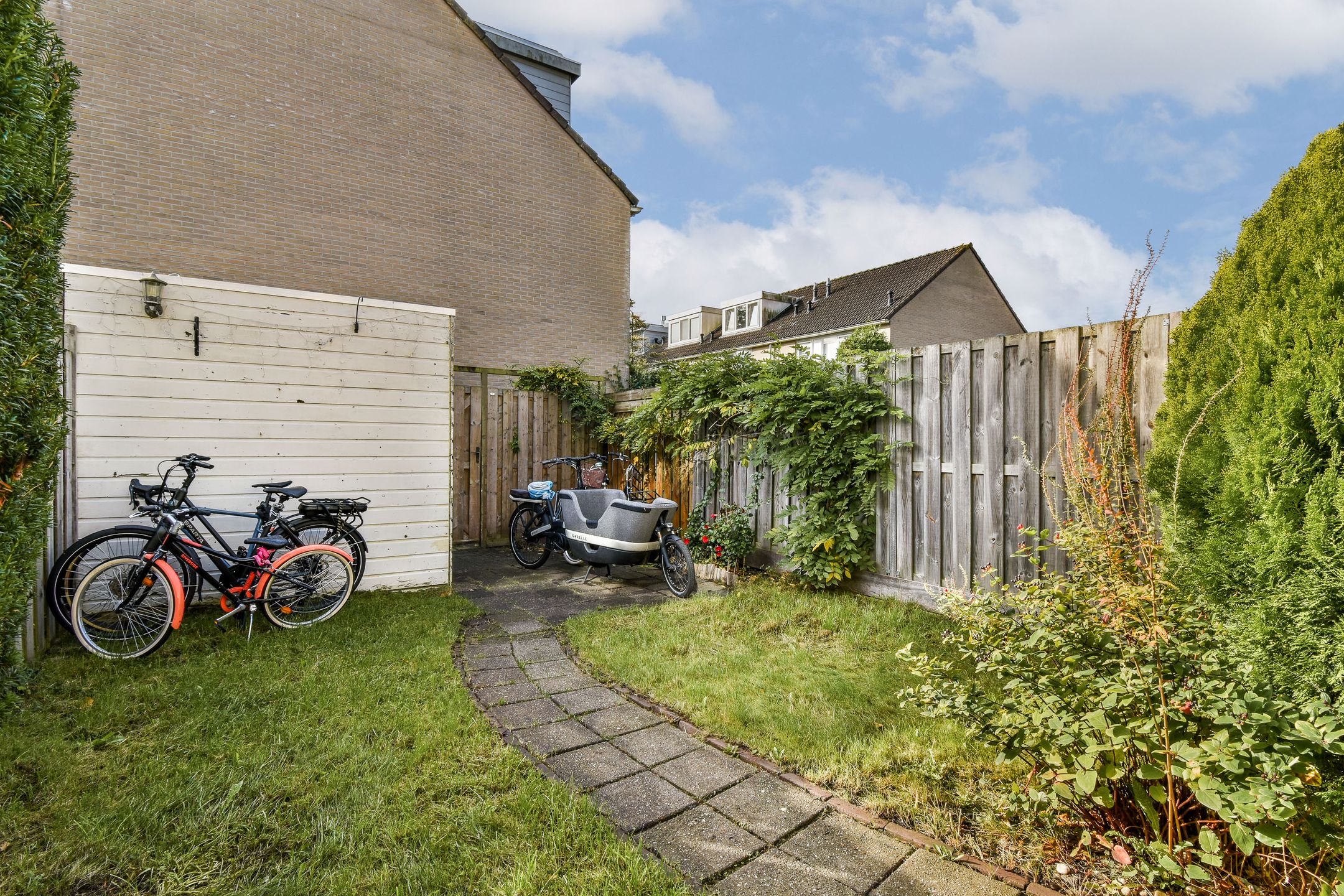 Photo 12 of Bakboord 22