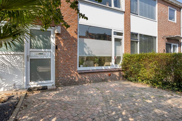 Foto 8 van Emmastraat 80