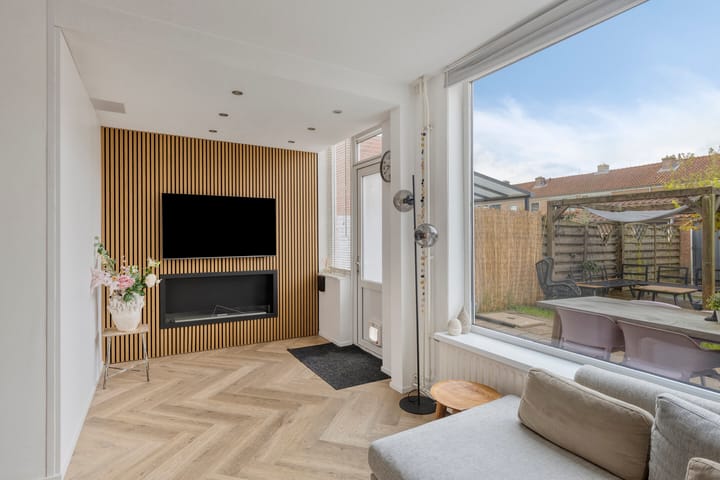 Foto 13 van Emmastraat 80