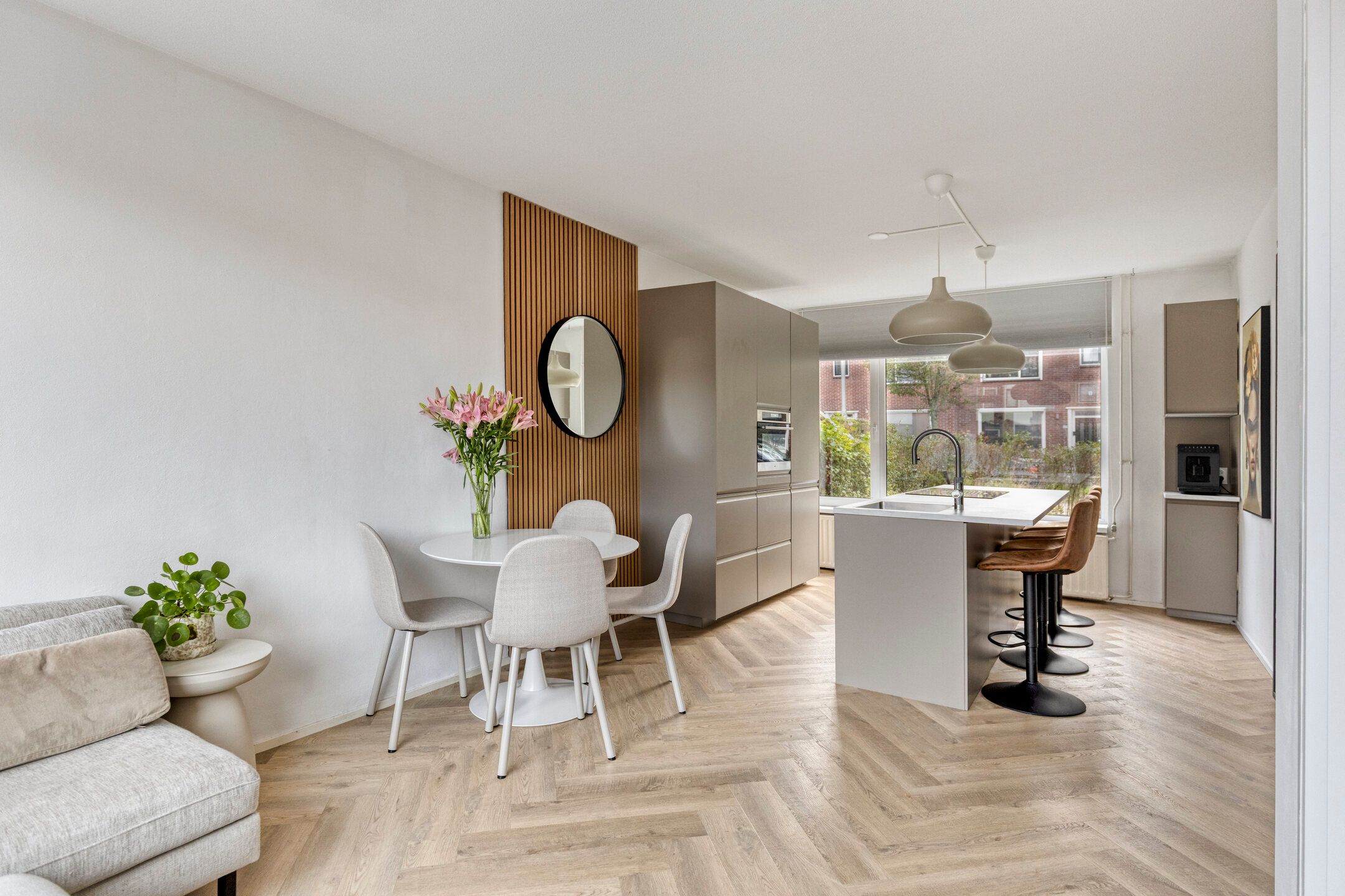 Foto 12 van Emmastraat 80