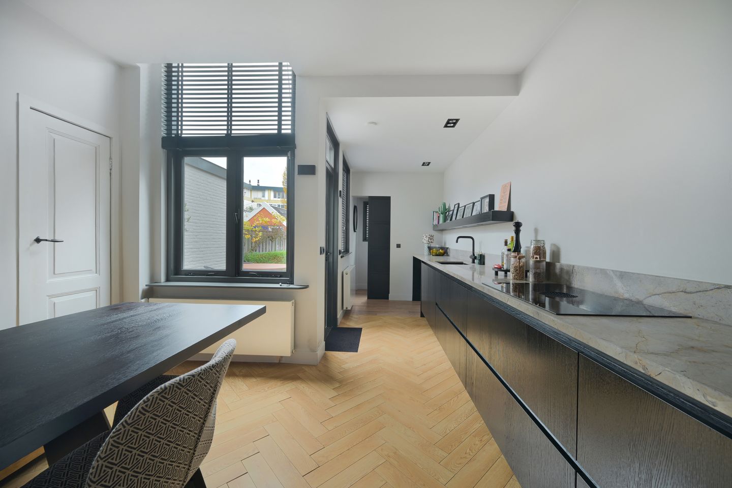 Foto 10 van Godevaert Montensstraat 9