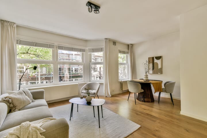 Photo 2 of Orteliusstraat 300-1