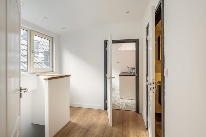 Foto 15 van Spoorsingel 74-B02