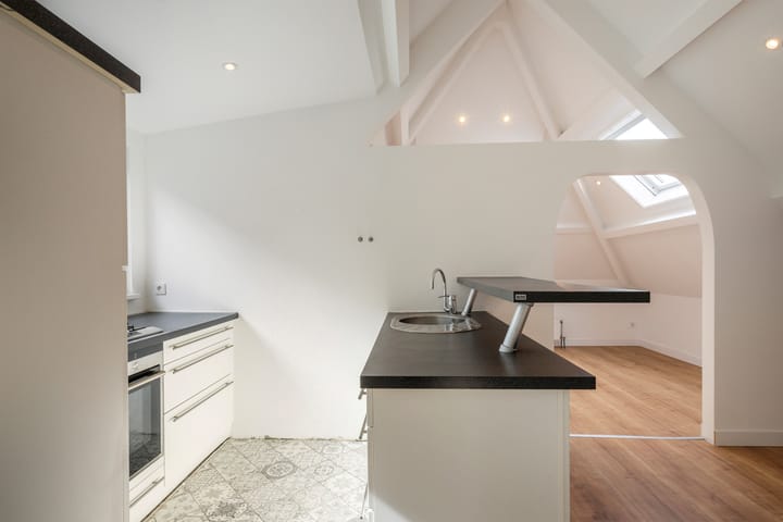 Foto 16 van Spoorsingel 74-B02