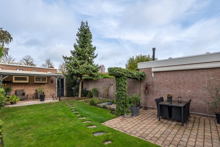 Foto 11 van Anjelierstraat 5