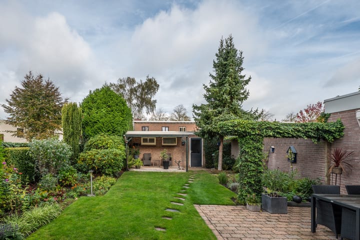 Foto 10 van Anjelierstraat 5