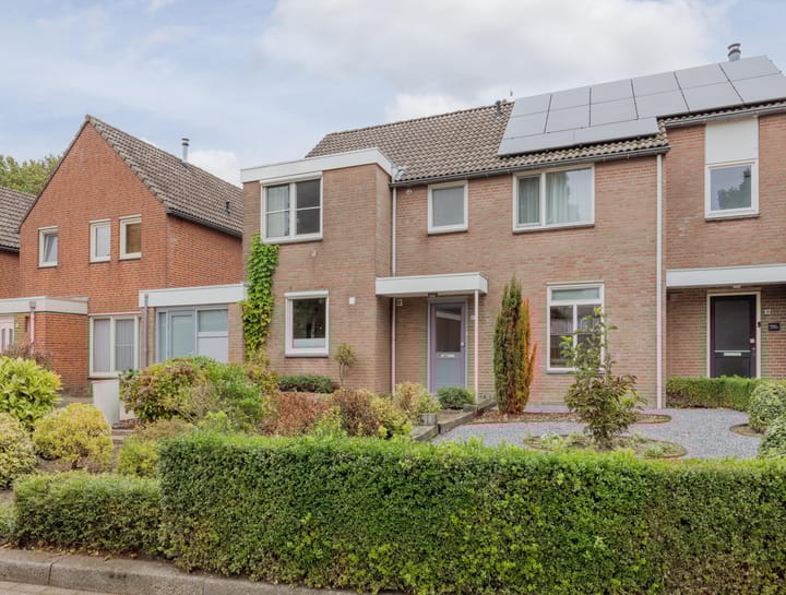 Photo 7 of Doenssenstraat 12