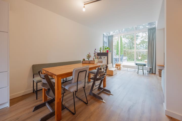 Photo 13 of Doenssenstraat 12