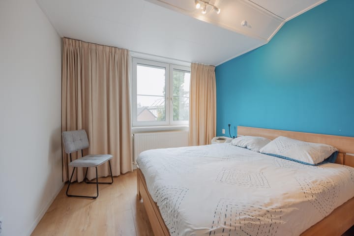 Photo 25 of Doenssenstraat 12