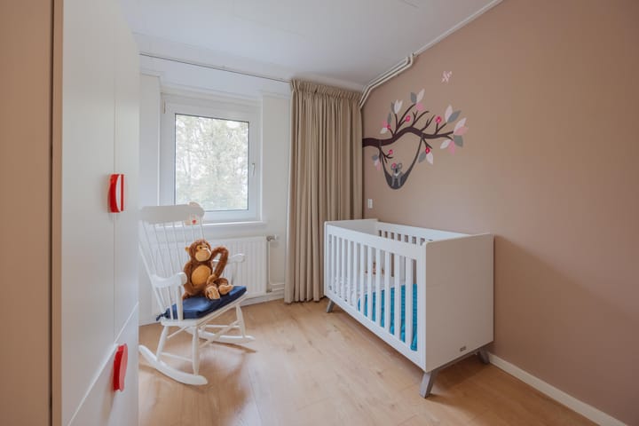 Photo 27 of Doenssenstraat 12