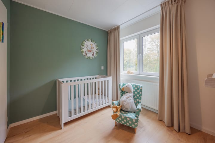 Photo 29 of Doenssenstraat 12