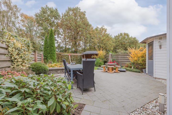 Photo 41 of Doenssenstraat 12