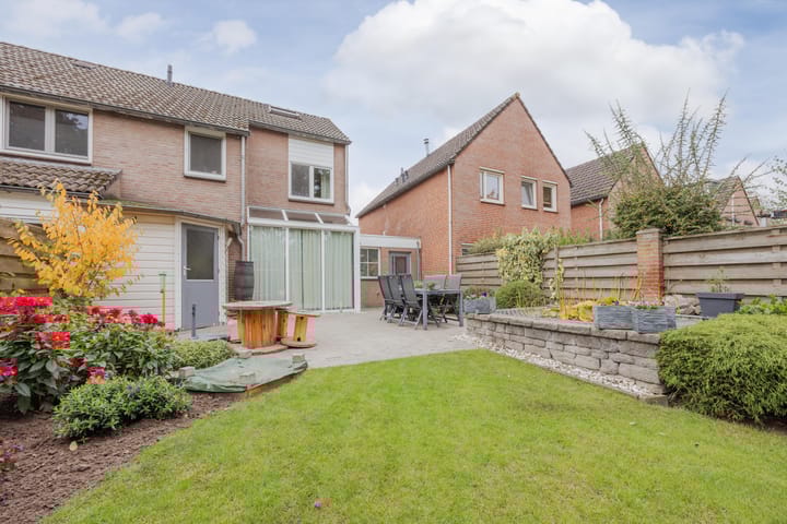 Photo 3 of Doenssenstraat 12