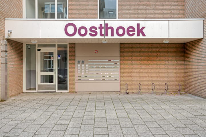 Photo 11 of Biggenstraat 50