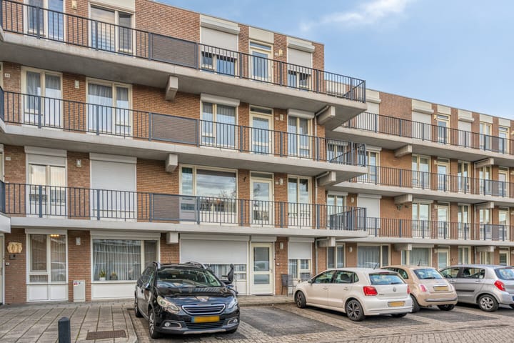 Photo 37 of Biggenstraat 50