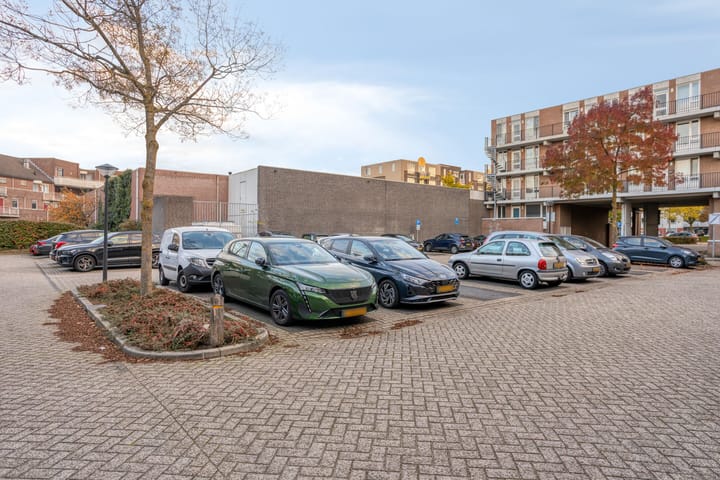 Photo 41 of Biggenstraat 50