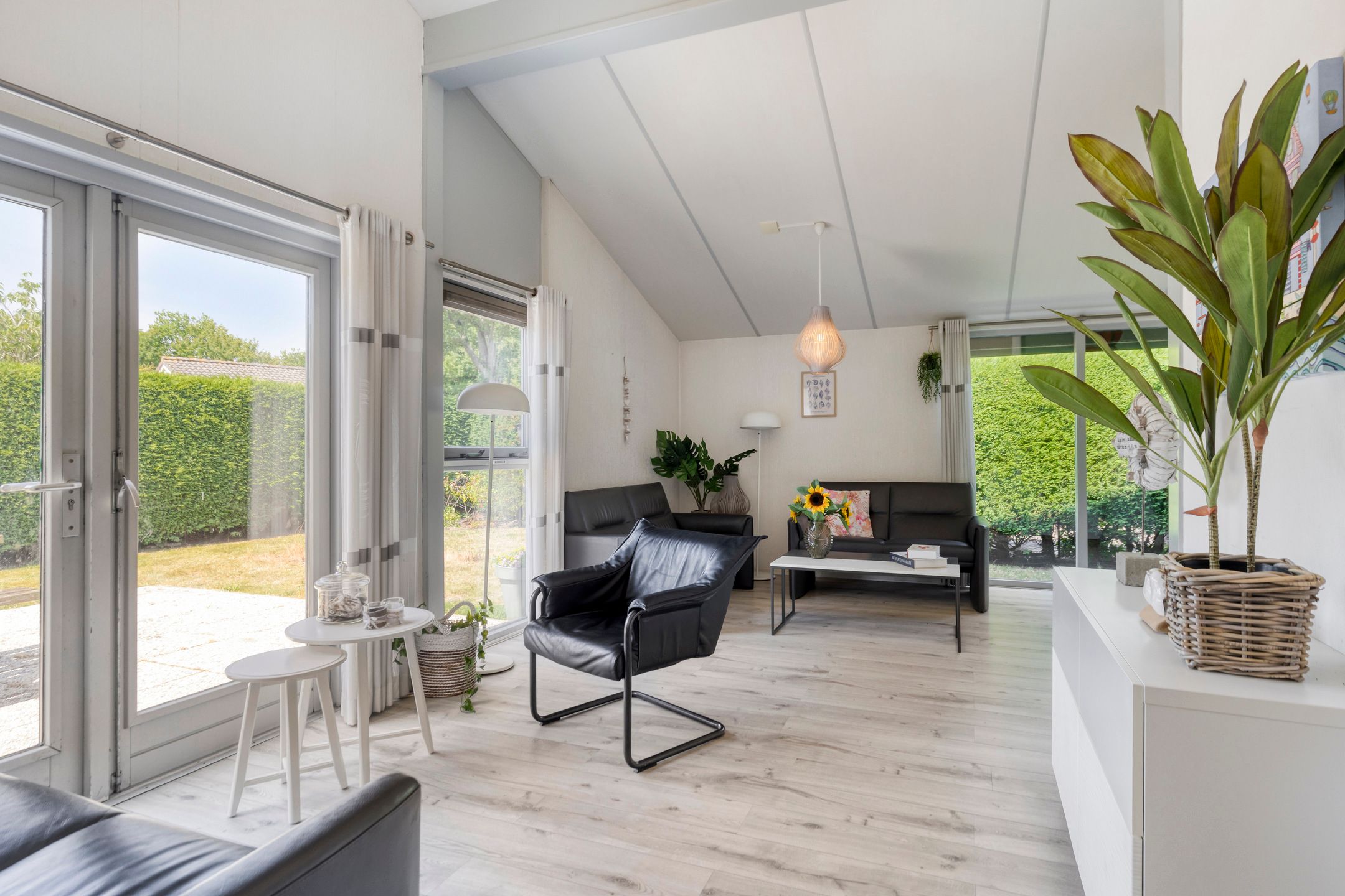 2-bedroom freehold villa in Renesse — photo 2 of 5