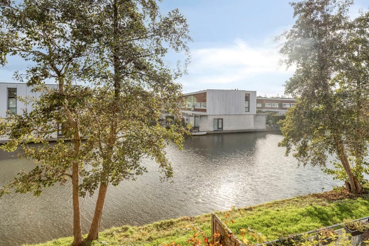 Photo 41 of Malberg 27