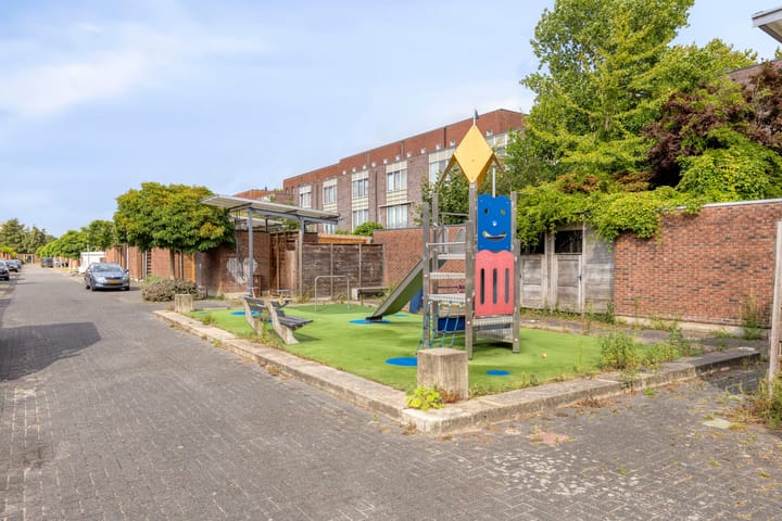 Photo 48 of Malberg 27