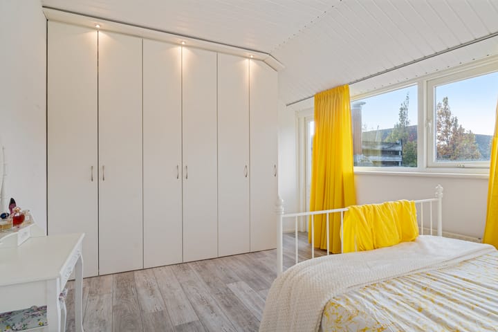 Foto 29 van Zijde 144