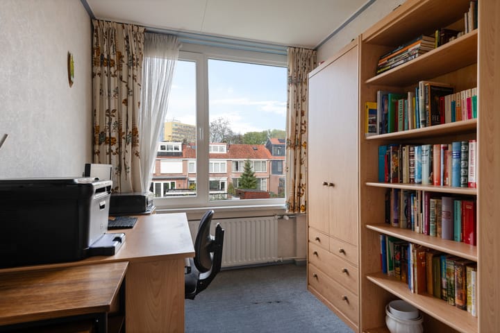 Photo 10 of Anne Franklaan 501