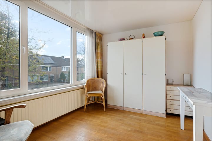 Photo 12 of Anne Franklaan 501