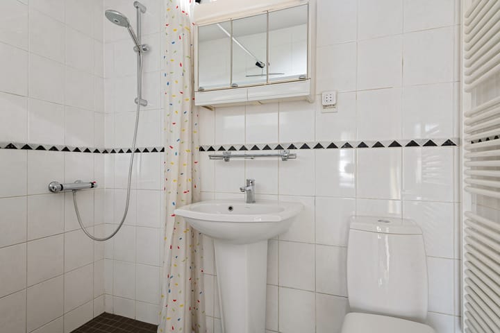 Photo 18 of Anne Franklaan 501