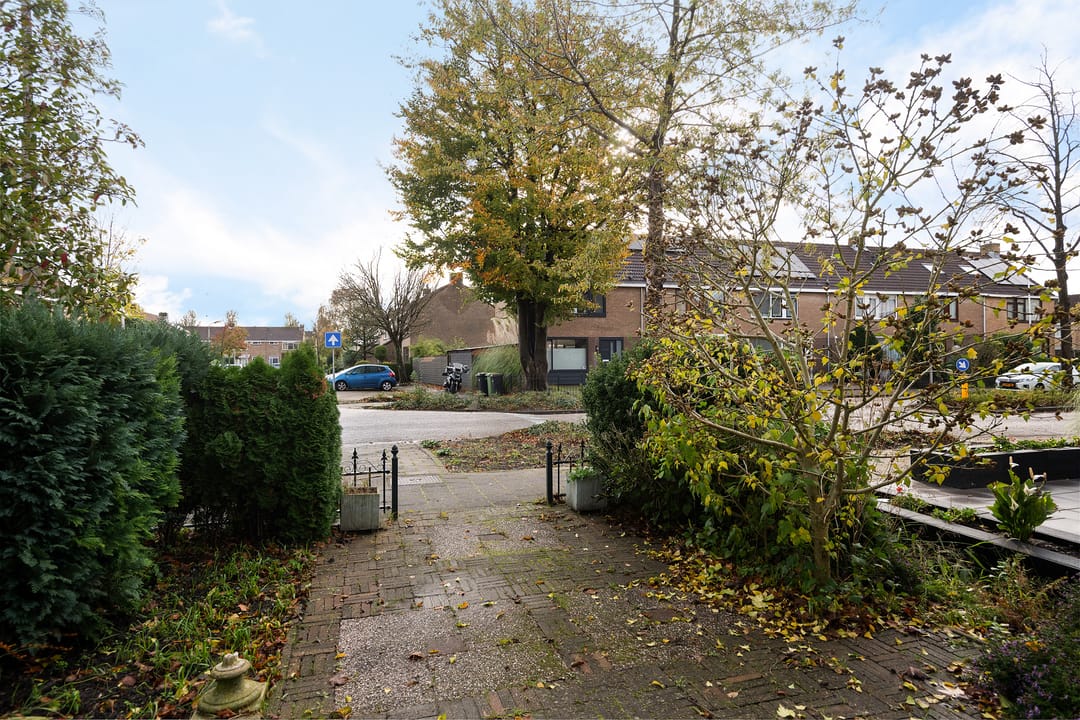 Photo 31 of Anne Franklaan 501